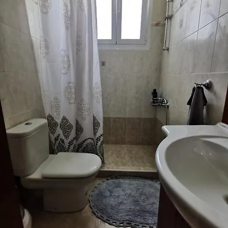 Nyaraló George's House