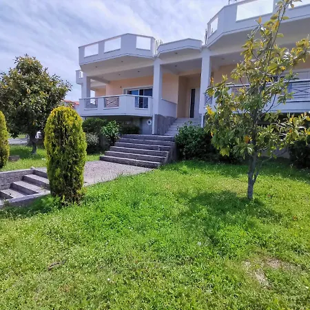 George's House Nyaraló